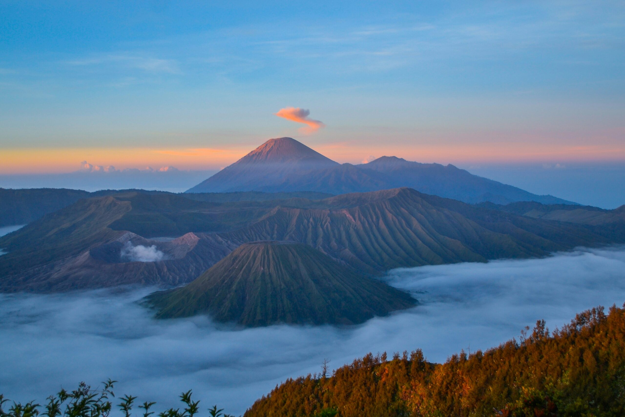 Exploring Bromo Ijen: The Best Low Season Dates for Your Visit